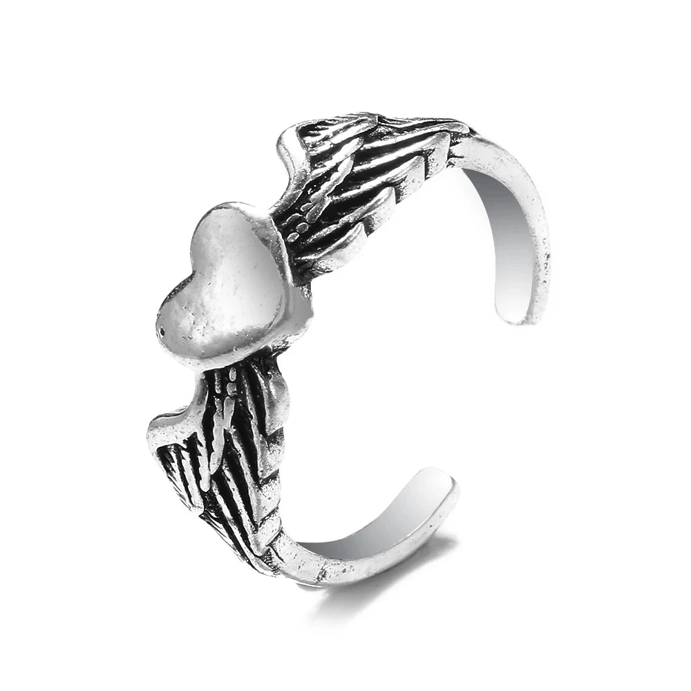 Vintage Gothic Alloy Ring Set – Snake, Butterfly, Heart, Skull & Gemstone Designs – Unisex Adjustable Rings (9 pcs)