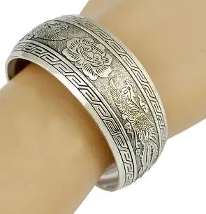 Vintage Floral Tibetan Silver Cuff Bracelet – Adjustable Metal Alloy Bangle for Women