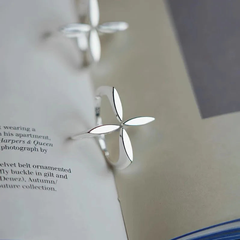 Minimalist Four-Leaf 925 Sterling Silver Statement Ring – Adjustable Modern Design