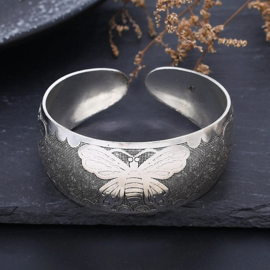 Ethnic Miao Style Butterfly Cuff Bracelet – Silver-Plated Zinc Alloy Bangle for Women