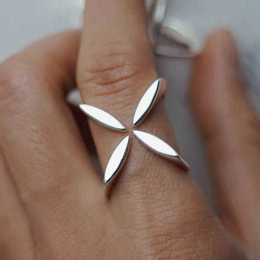 Minimalist Four-Leaf 925 Sterling Silver Statement Ring – Adjustable Modern Design