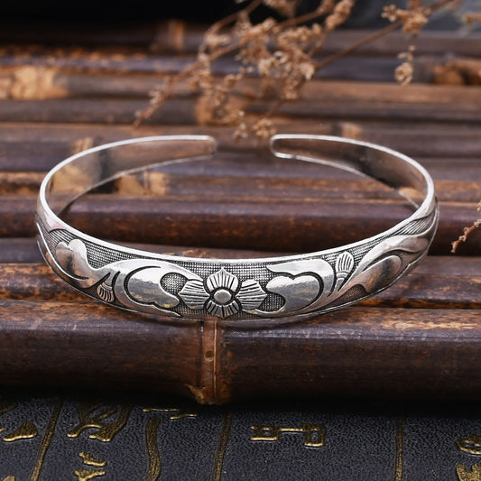 Vintage Kazakh Floral Silver-Plated Cuff Bracelet – Ethnic Boho Style