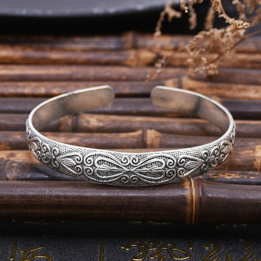 Middle Eastern Style Plant Motif Cuff Bracelet – Silver-Plated Zinc Alloy Bangle for Women